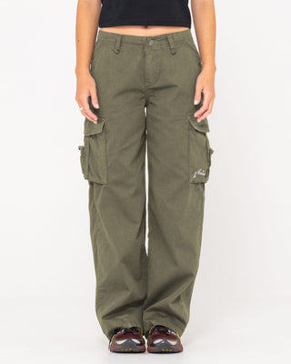 Woman wearing Tank Girl Low Rise Wide Fit Cargo Pant in Army