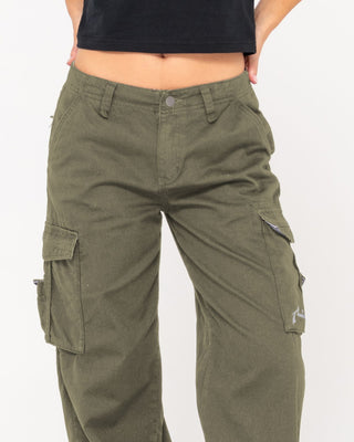 Woman wearing Tank Girl Low Rise Wide Fit Cargo Pant in Army
