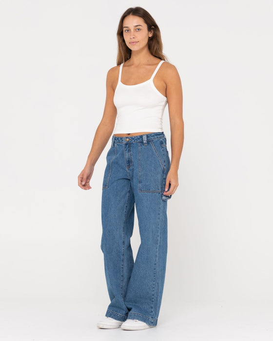 woman-wearing-billie-low-wide-denim-carpenter-pant-in-sea-blue