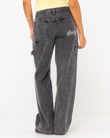 Woman wearing Billie Low Wide Denim Carpenter Pant in Stone Black