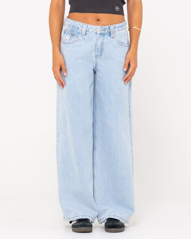 Woman wearing Low Rise Super Wide Leg Denim Jean in Sky Blue Heather