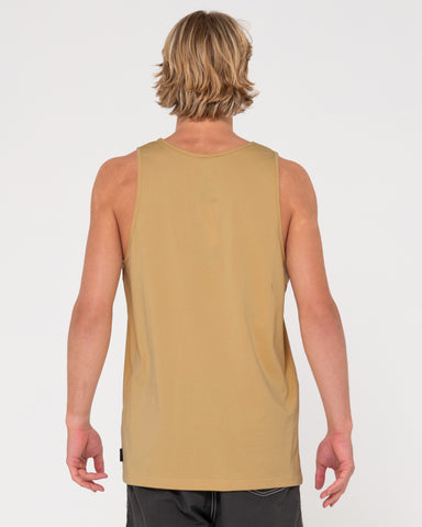 Man wearing Vital Tank in Khaki