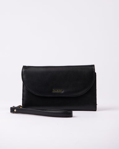 Womans Eve Travel Wallet in Black