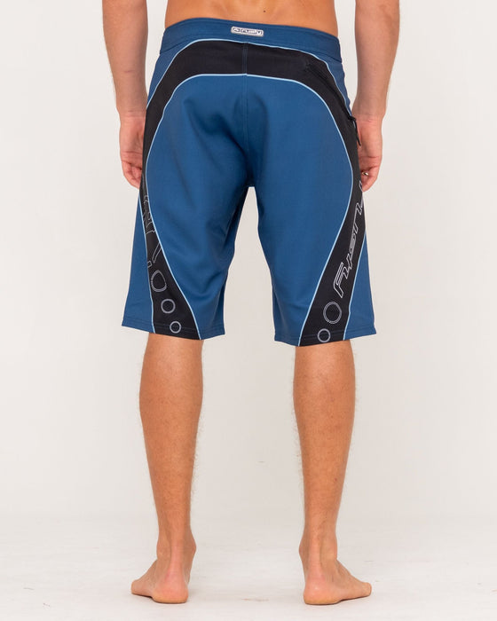 man-wearing-stingray-fixed-waist-boardshort-in-atlantic-blue