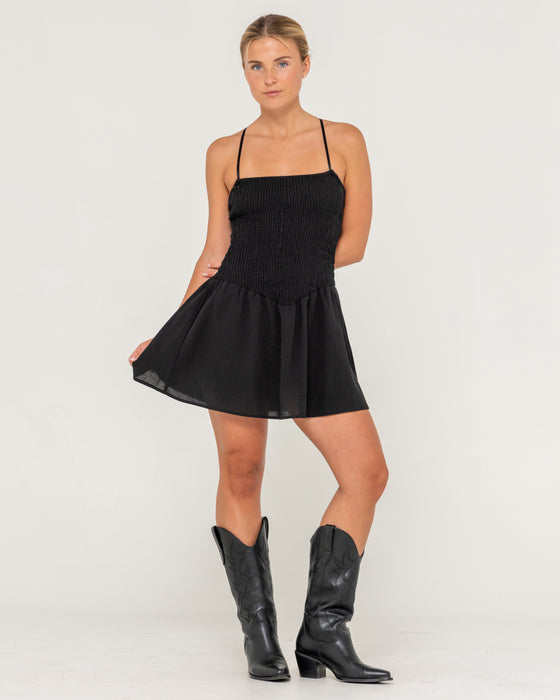 woman-wearing-mimi-bubble-mini-dress-in-black