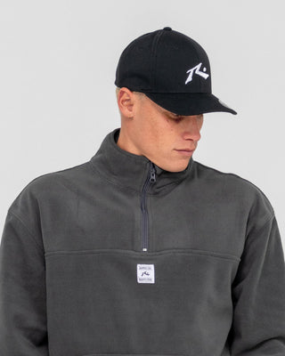 Mens Chronic 4 Flexfit Cap in Black 2