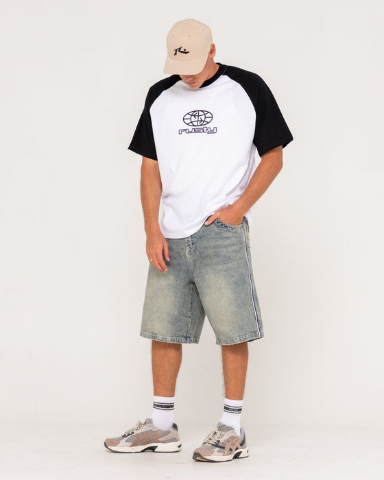 mens-chronic-4-flexfit-cap-in-khaki-1