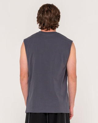 Man wearing Flip Daddy Muscle in Carbon