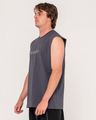 Man wearing Flip Daddy Muscle in Carbon