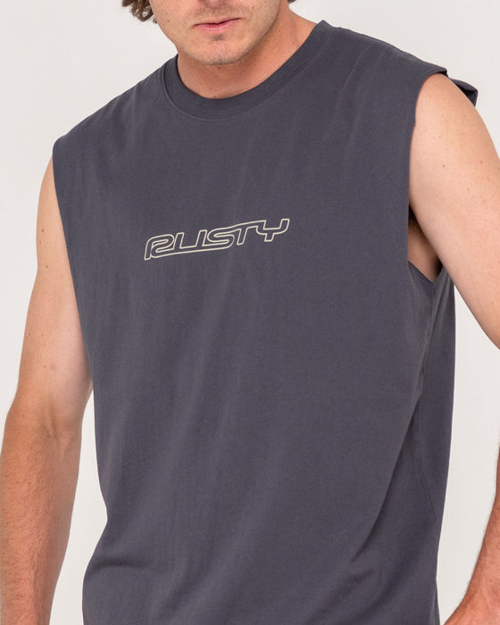 man-wearing-flip-daddy-muscle-in-carbon