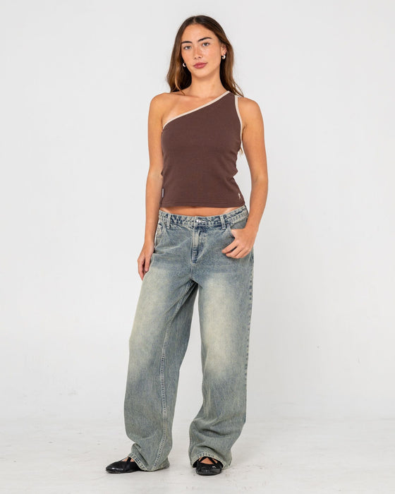 woman-wearing-bethany-baggy-low-rise-jean-in-dirty-dawg