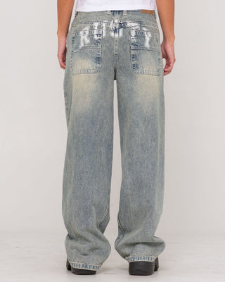 Woman wearing Norty Bethany Baggy Low Rise Jean in Dirty Dawg