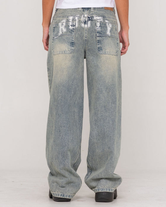 woman-wearing-norty-bethany-baggy-low-rise-jean-in-dirty-dawg