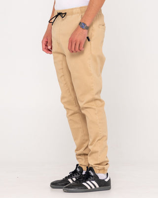 Man wearing Hook Out Elastic Pant in Khaki