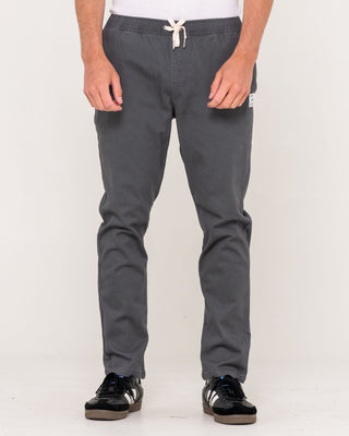 Man wearing Hook Out Elastic Pant in Pavement