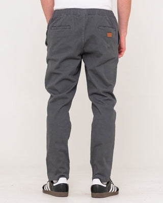 Man wearing Hook Out Elastic Pant in Pavement