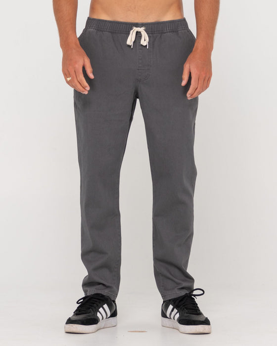 man-wearing-mid-boy-straight-fit-elastic-pant-in-pavement