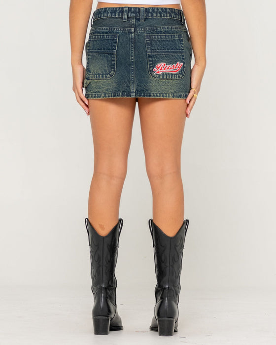 woman-wearing-billie-low-rise-denim-mini-skirt-in-dark-n-dirty