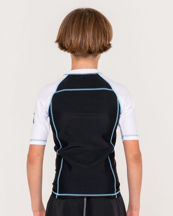 boy-wearing-gnaraloo-short-sleeve-surf-top-boys-in-black-white