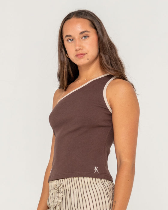 woman-wearing-zoe-one-shoulder-tank-in-java