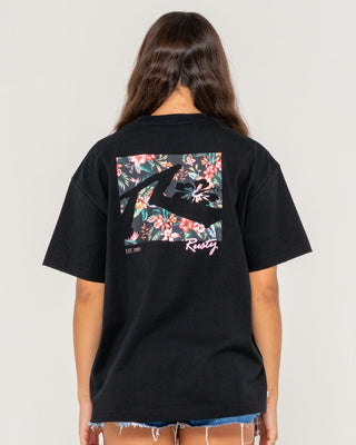 Woman wearing Jill Standard Fit Tee in Black