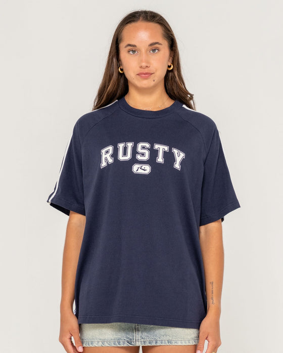 woman-wearing-all-saint-collegiate-og-oversize-tee-in-navy-blue