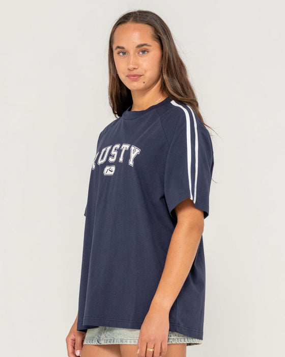 woman-wearing-all-saint-collegiate-og-oversize-tee-in-navy-blue