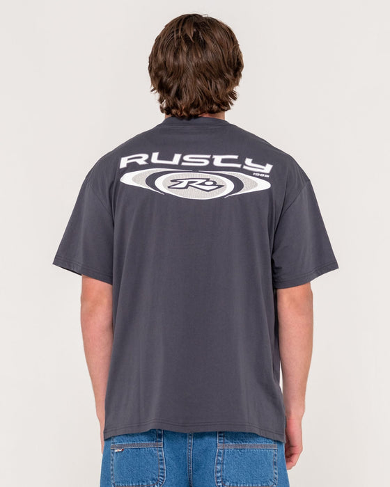 man-wearing-irie-eye-short-sleeve-tee-in-carbon