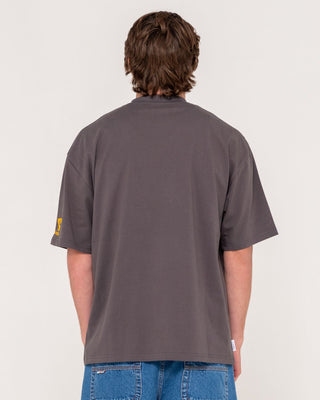 Man wearing Jetsetter Short Sleeve Tee in Coal