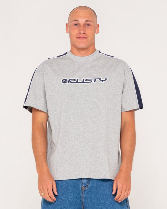 man-wearing-alonso-short-sleeve-tee-in-grey-marle