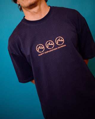 Man wearing Crusoe Short Sleeve Heavy Tee in Dark Blue