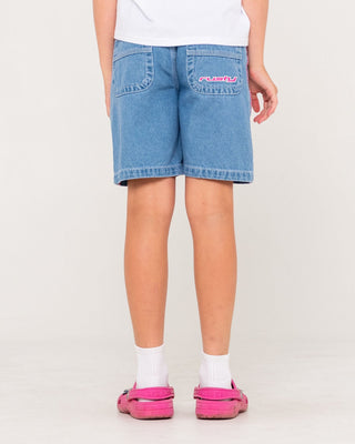 Girl wearing Flip Girl Low Rise Wide Leg Denim Jort in Middy Blue / Pink 1