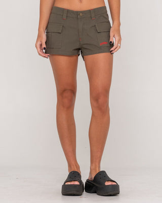 Woman wearing Tempo Low Rise Ripstop Cargo Short in Shadow Army
