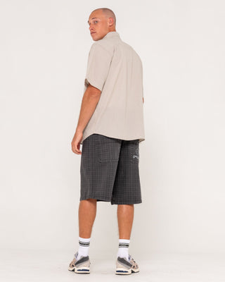 man-wearing-flip-rambo-jort-in-black