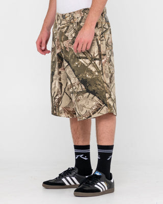 Man wearing Flip Rambo Jort in Camo