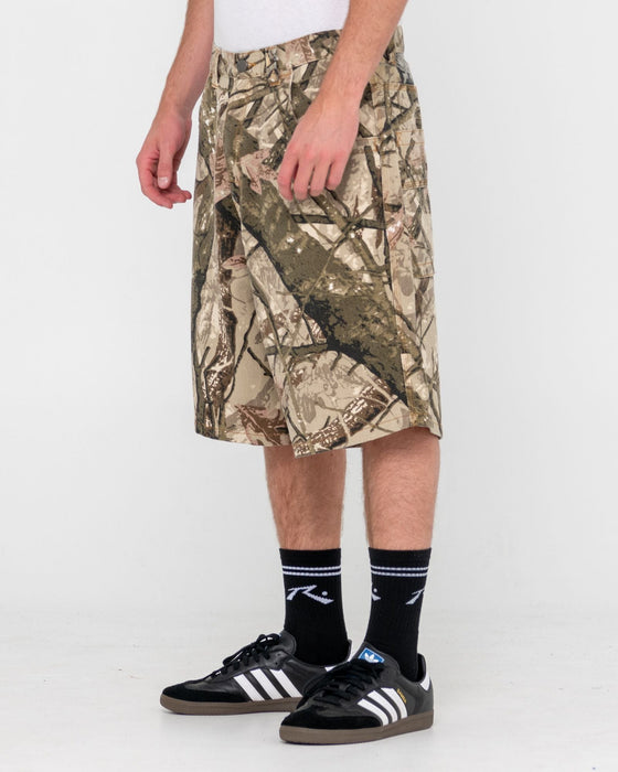 man-wearing-flip-rambo-jort-in-camouflage