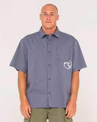 Man wearing Resno Recon Short Sleeve Shirt in Navy Blue