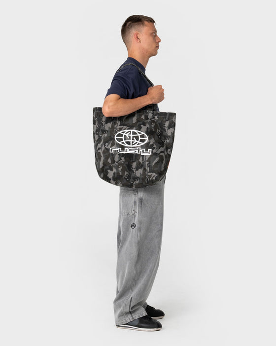 mens-rambo-camo-tote-bag-in-grey-camo-1