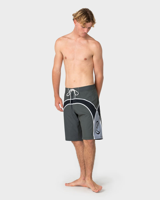 man-wearing-griffin-fixed-waist-boardshort-in-army-green