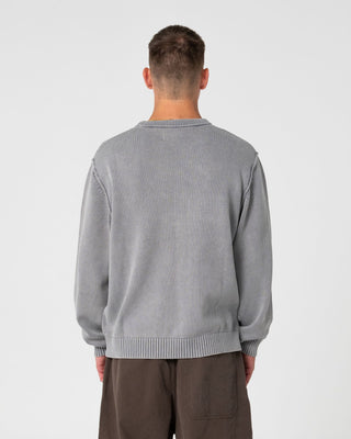 Man wearing Decode Sweater in Steel Blue