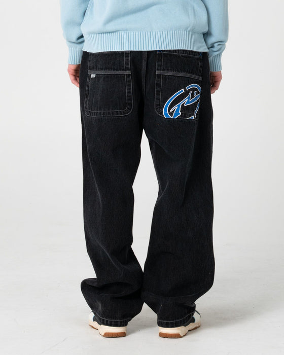 man-wearing-turbo-2-0-baggy-jean-in-black-out-blue