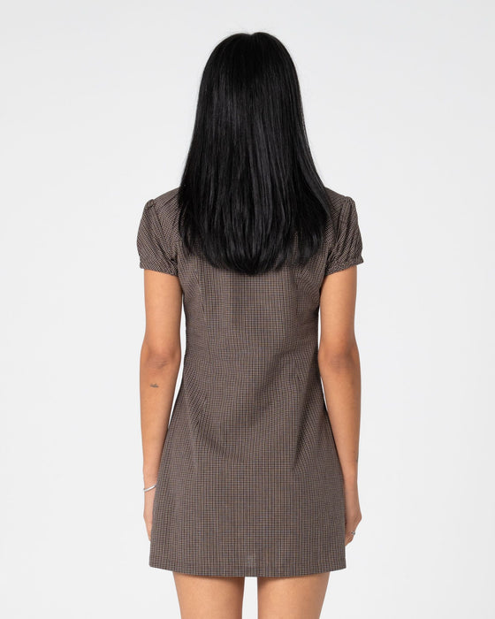 woman-wearing-missy-may-mini-dress-in-java-plaid