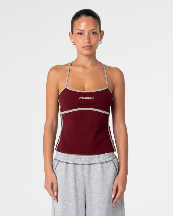 woman-wearing-freo-king-fitted-top-in-burgundy