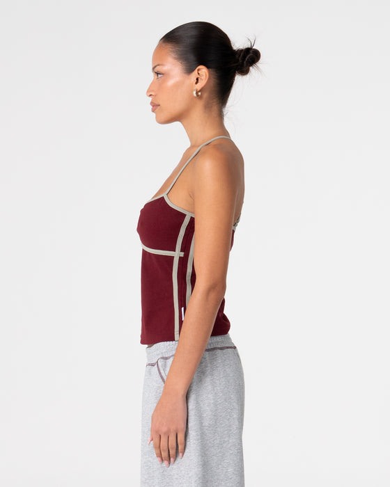 woman-wearing-freo-king-fitted-top-in-burgundy