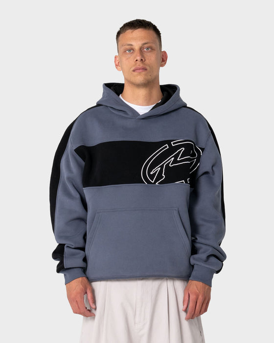 man-wearing-kill-switch-hooded-fleece-in-steel