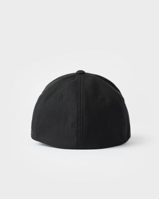 Mens Revolve Flexfit Cap in Black