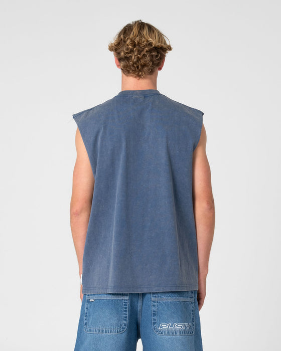 man-wearing-fragment-muscle-in-atlantic-blue