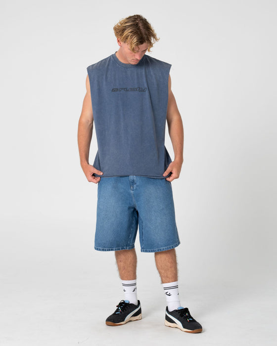 man-wearing-fragment-muscle-in-atlantic-blue