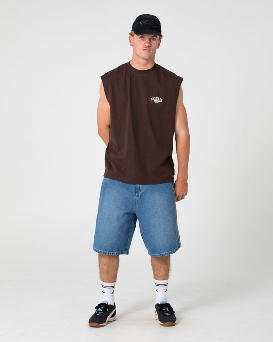 man-wearing-smacko-muscle-in-java