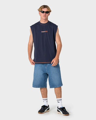Man wearing Bus Down Muscle in Dark Blue